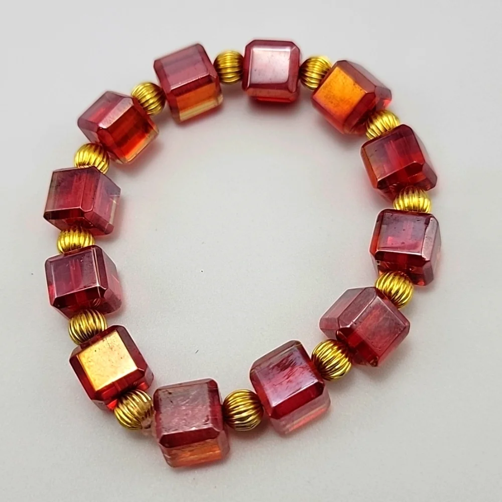 Red Cube Glass and Gold Tone Findings Beaded Bracelet US Size 6-3/4